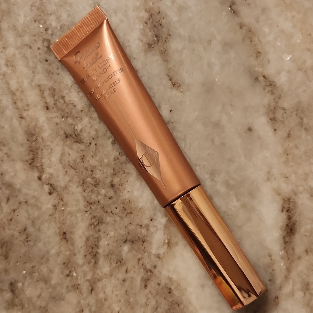 Charlotte tilbury beauty light wand
